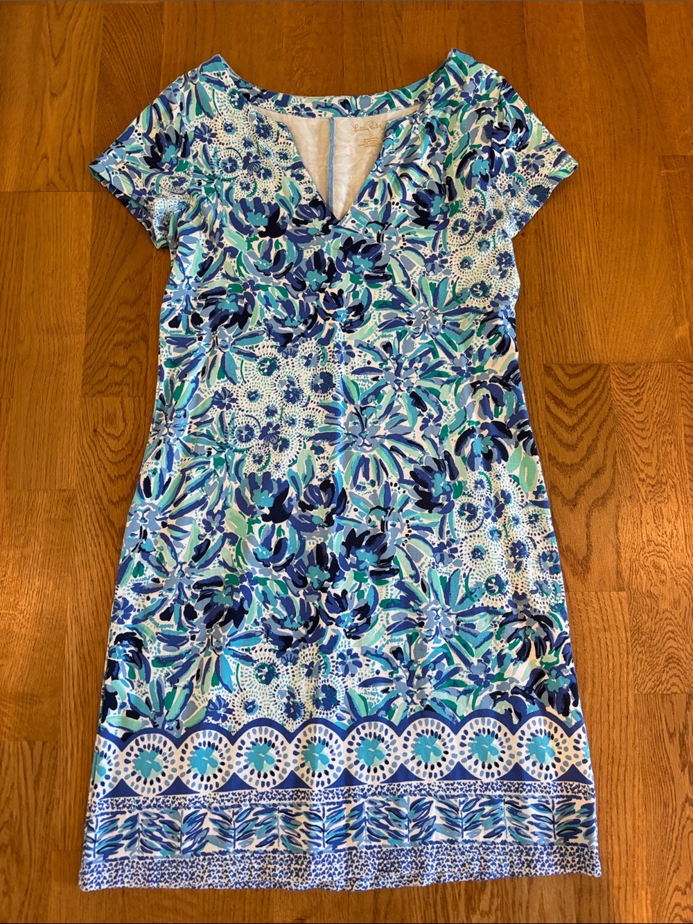 Lilly Pulitzer shift dress